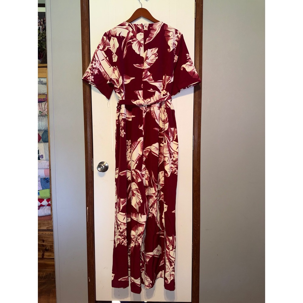 NWT Lena Short-Sleeve Surplice Jumpsuit Size 24 - Picture 4 of 14